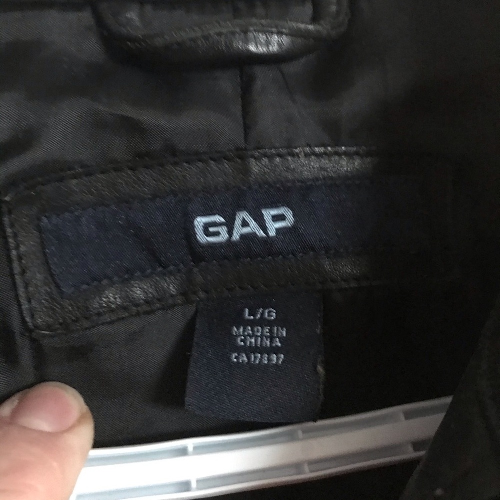 Leather jacket - Picture 3 of 3